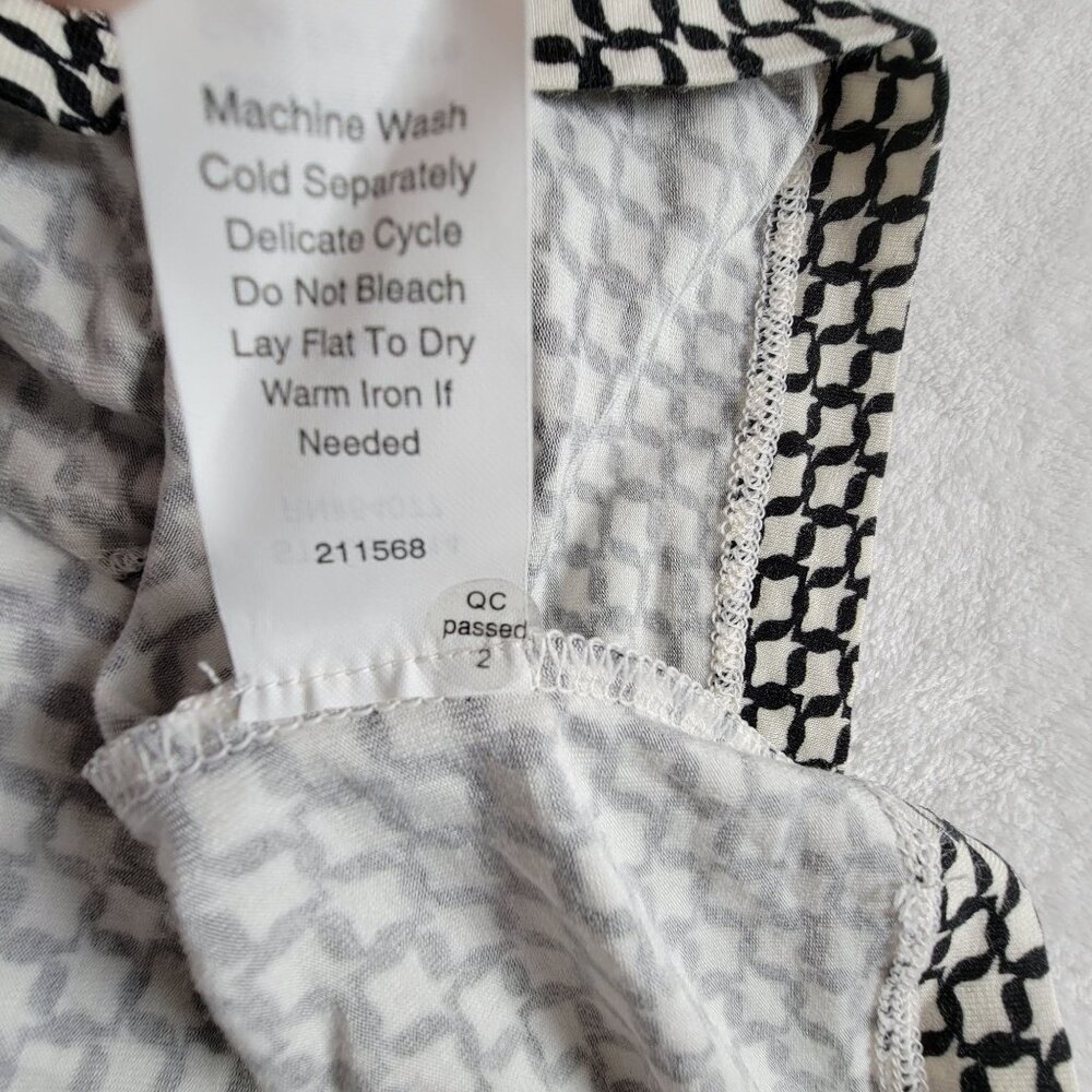 Cabi Womens Black White Geometric Cowl Neck Ruched Midi Dress Large Stretch #614 - Picture 9 of 9